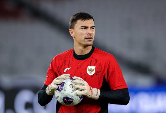 1747297727569038756.png 效力于意乙巴勒莫队的门将奥德罗有可能取代停赛的帕斯出战中国队.png